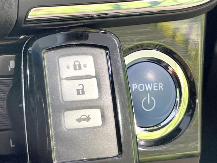 2017 Toyota Crown Hybrid DAA-AWS210 (UW-6a1e489e4f721)[14]