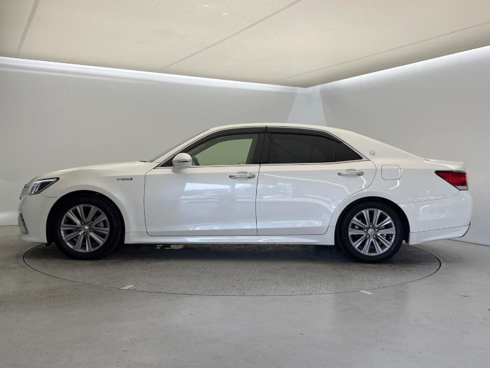 2017 Toyota Crown Hybrid DAA-AWS210 (UW-6a1e489e57c94)[28]
