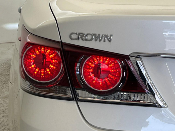 2017 Toyota Crown Hybrid DAA-AWS210 (UW-6a1e489e57c94)[19]