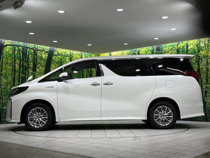 2020 Toyota Alphard Hybrid 6AA-AYH30W (UW-6a1e48ad56f76)[13]