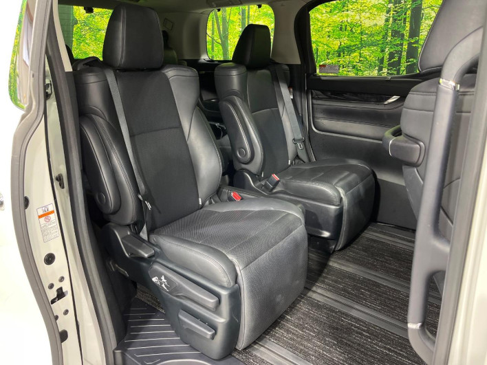 2020 Toyota Alphard Hybrid 6AA-AYH30W (UW-6a1e48ad56f76)[21]