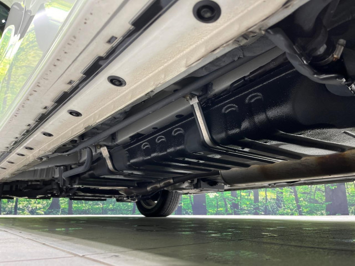 2020 Toyota Alphard Hybrid 6AA-AYH30W (UW-6a1e48ad56f76)[26]