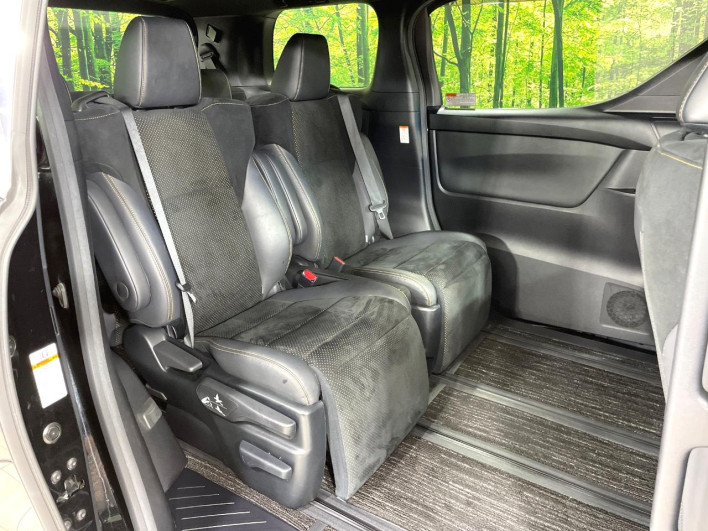 2021 Toyota Alphard Hybrid 6AA-AYH30W (UW-6a1e48ae42262)[25]