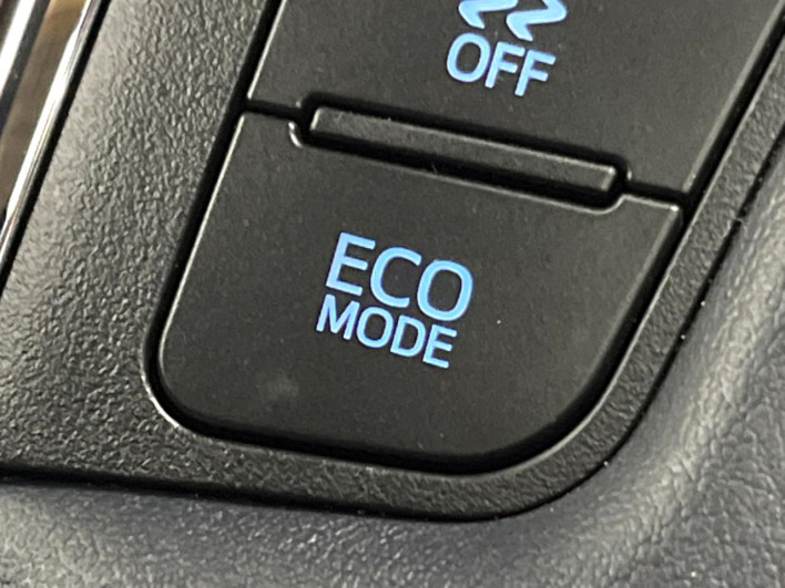 2022 Toyota Alphard Hybrid 6AA-AYH30W (UW-6a1e48ae7fa33)[14]