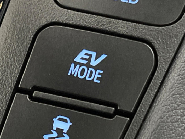 2022 Toyota Alphard Hybrid 6AA-AYH30W (UW-6a1e48ae7fa33)[12]