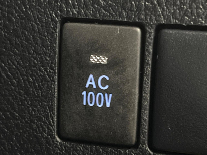 2022 Toyota Alphard Hybrid 6AA-AYH30W (UW-6a1e48ae7fa33)[25]