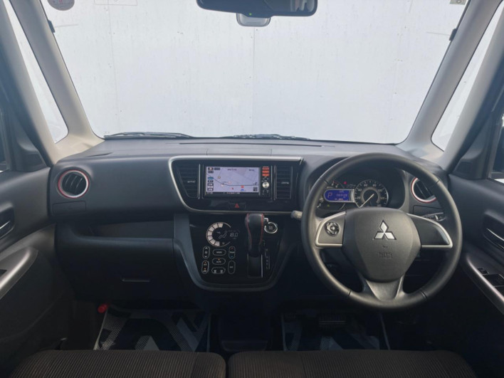 2015 Mitsubishi eK Space Custom DBA-B11A (UW-6a1e48b2a85c5)[27]