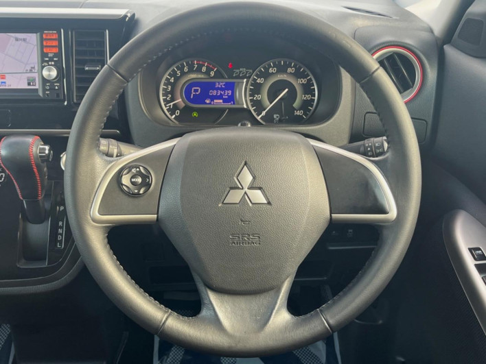2015 Mitsubishi eK Space Custom DBA-B11A (UW-6a1e48b2a85c5)[28]