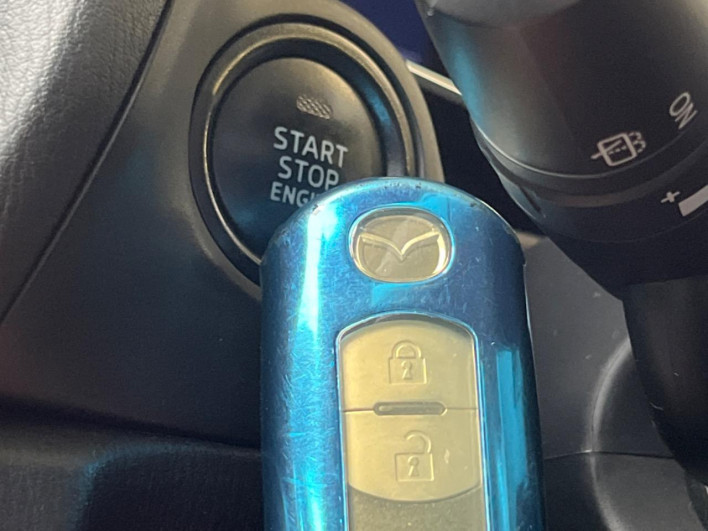 2016 Mazda Axela Sports LDA-BMLFS (UW-6a1e48cb948d6)[12]