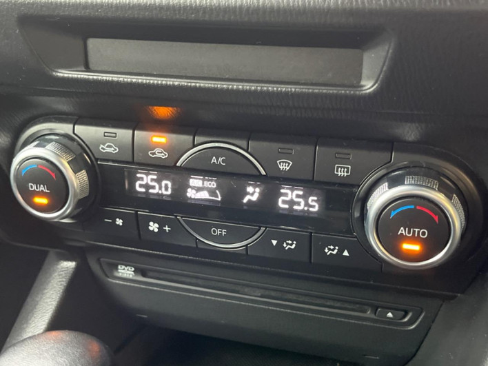 2016 Mazda Axela Sports LDA-BMLFS (UW-6a1e48cb948d6)[6]