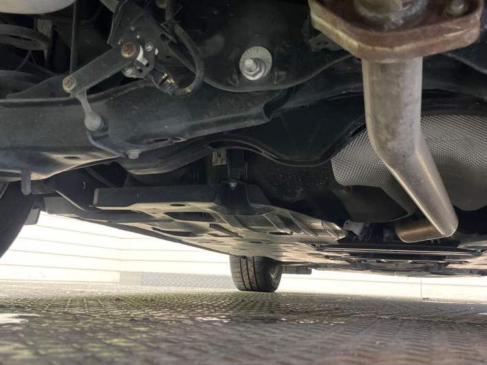 2016 Mazda Axela Sports LDA-BMLFS (UW-6a1e48cb948d6)[28]