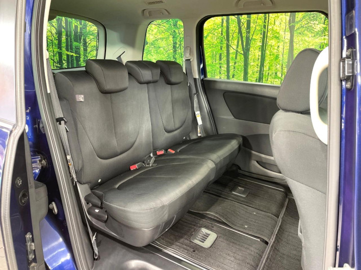 2013 Mazda Biante DBA-CCFFW (UW-6a1e48d016cf6)[26]