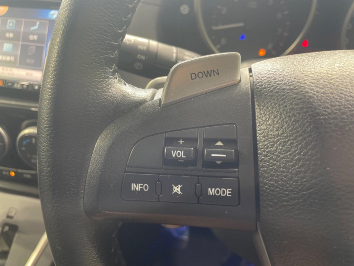 2013 Nissan La Festa DBA-CWFFWN (UW-6a1e48d5d6467)[21]