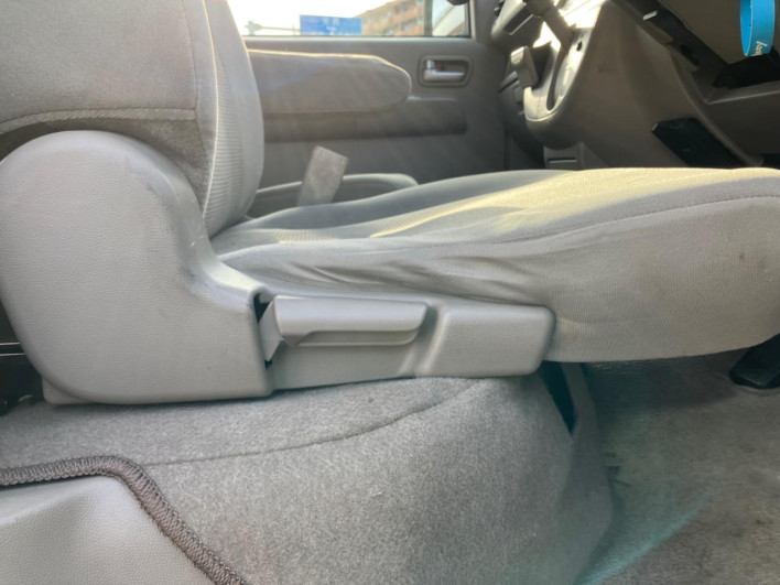 2007 Suzuki Every Wagon ABA-DA64W (UW-6a1e48d934008)[12]