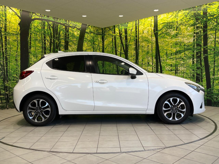 2016 Mazda Demio LDA-DJ5FS (UW-6a1e48da88b2e)[16]
