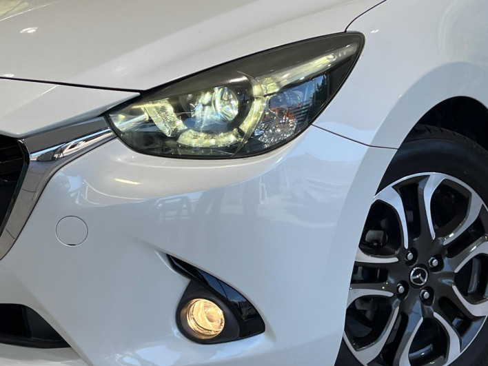 2016 Mazda Demio LDA-DJ5FS (UW-6a1e48da88b2e)[8]