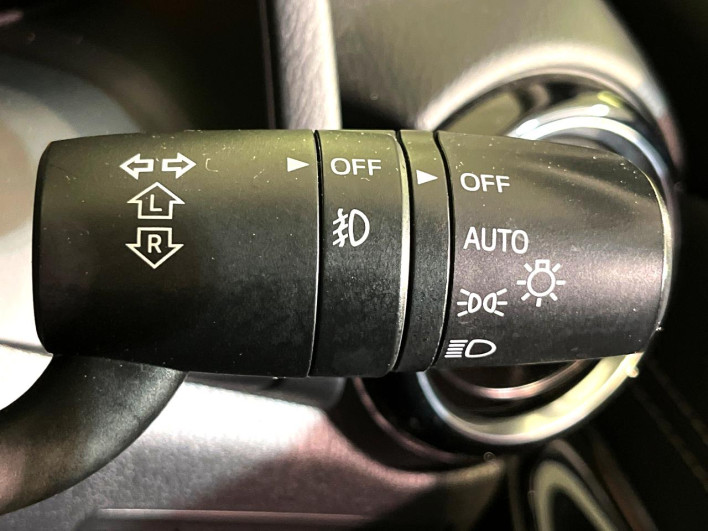 2017 Mazda Demio LDA-DJ5FS (UW-6a1e48dab54b8)[28]