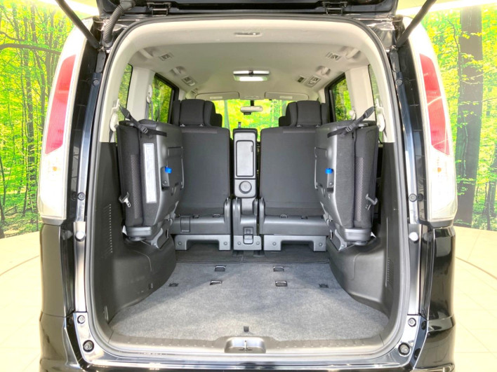 2012 Nissan Serena DBA-FC26 (UW-6a1e48e5704d8)[7]