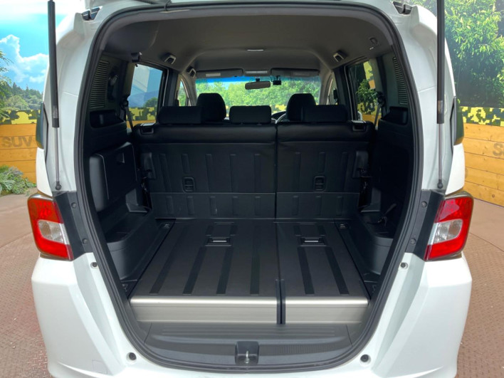 2013 Honda Freed Spike DBA-GB3 (UW-6a1e48eb36dce)[27]
