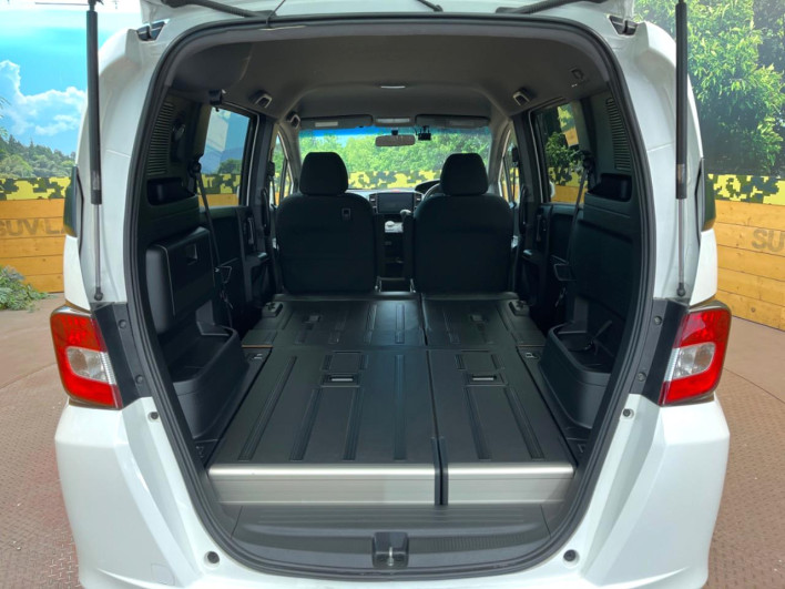2013 Honda Freed Spike DBA-GB3 (UW-6a1e48eb36dce)[25]