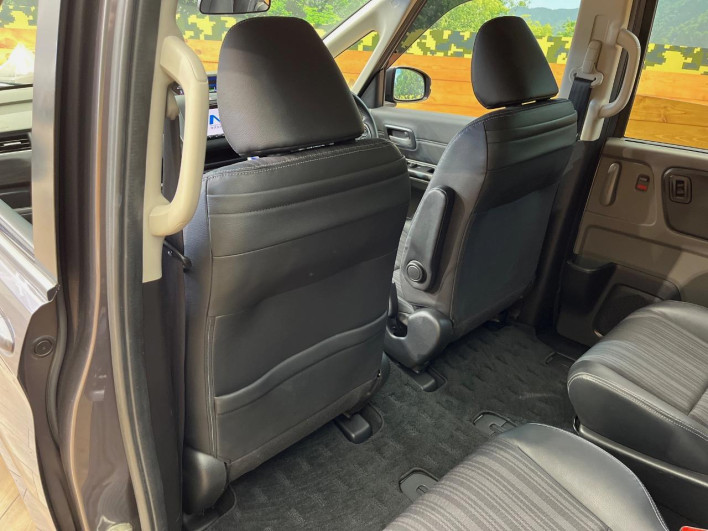 2017 Honda Freed hybrid DAA-GB8 (UW-6a1e48ee79960)[24]