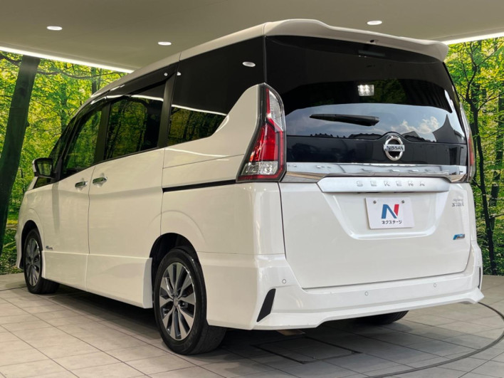 2016 Nissan Serena DAA-GFC27 (UW-6a1e48f411aa0)[13]