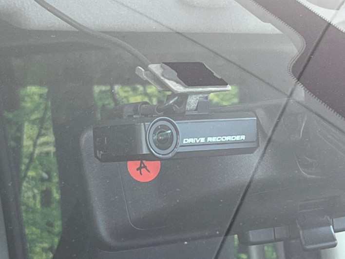 2016 Nissan Serena DAA-GFC27 (UW-6a1e48f411aa0)[6]