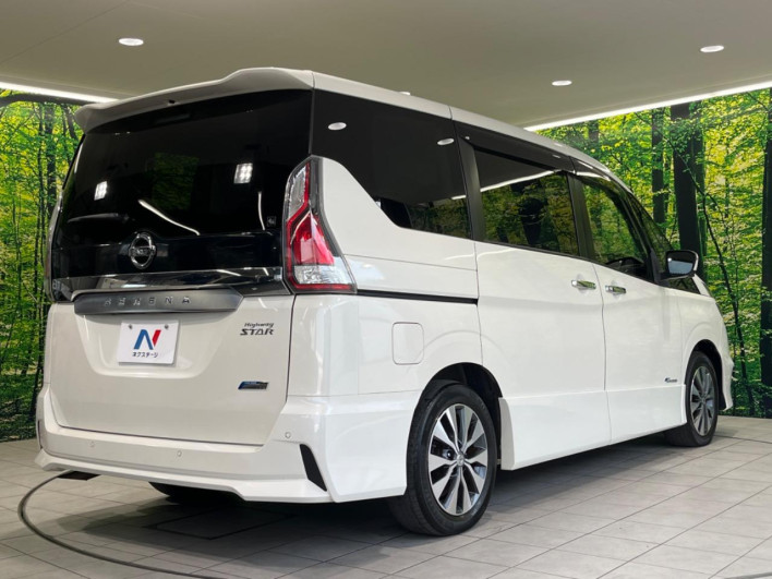 2016 Nissan Serena DAA-GFC27 (UW-6a1e48f411aa0)[11]