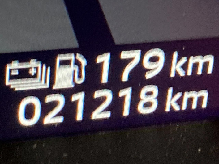 2022 Mitsubishi OUTLANDER PHEV 5LA-GN0W (UW-6a1e48fcca721)[2]