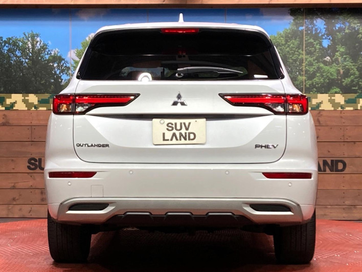 2022 Mitsubishi OUTLANDER PHEV 5LA-GN0W (UW-6a1e48fcca721)[18]