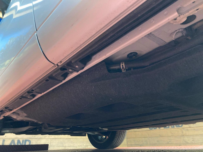 2022 Mitsubishi OUTLANDER PHEV 5LA-GN0W (UW-6a1e48fcca721)[21]
