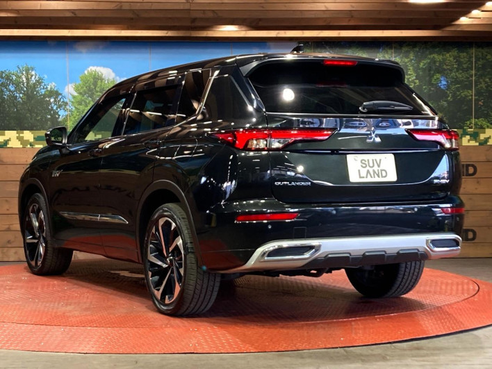 2022 Mitsubishi OUTLANDER PHEV 5LA-GN0W (UW-6a1e48fccaf09)[19]