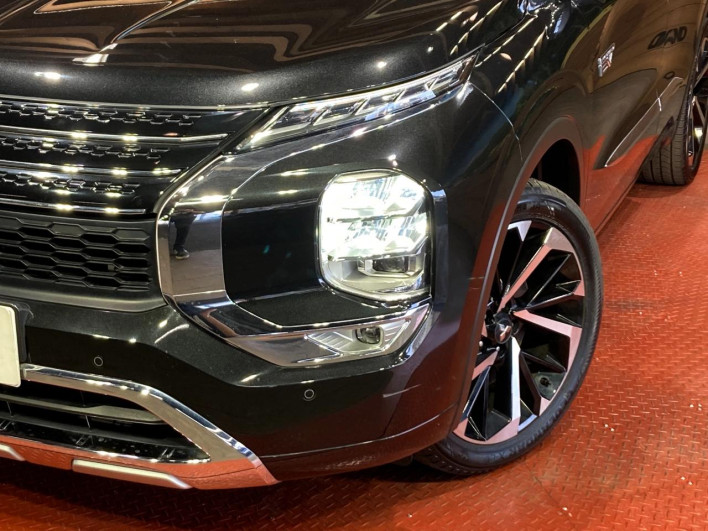 2022 Mitsubishi OUTLANDER PHEV 5LA-GN0W (UW-6a1e48fccaf09)[8]