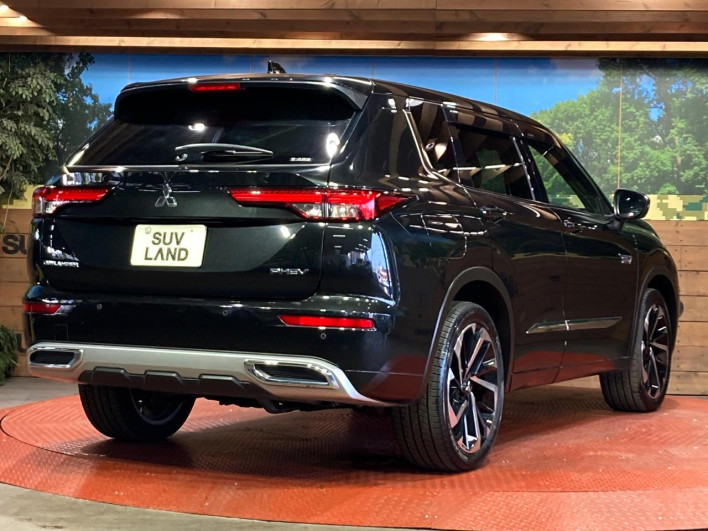 2022 Mitsubishi OUTLANDER PHEV 5LA-GN0W (UW-6a1e48fccaf09)[17]