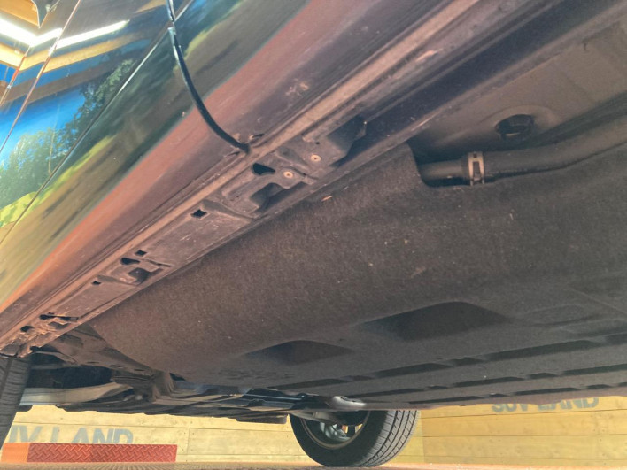 2022 Mitsubishi OUTLANDER PHEV 5LA-GN0W (UW-6a1e48fccaf09)[21]