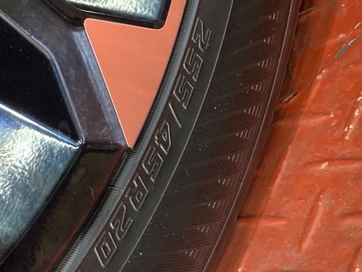 2022 Mitsubishi OUTLANDER PHEV 5LA-GN0W (UW-6a1e48fccaf09)[12]
