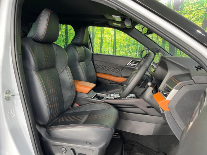 2022 Mitsubishi OUTLANDER PHEV 5LA-GN0W (UW-6a1e48fcdf163)[9]