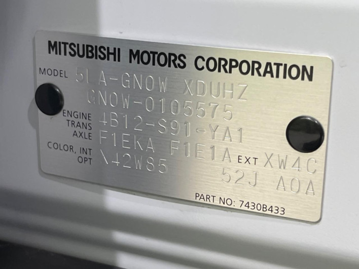 2022 Mitsubishi OUTLANDER PHEV 5LA-GN0W (UW-6a1e48fcdf163)[1]
