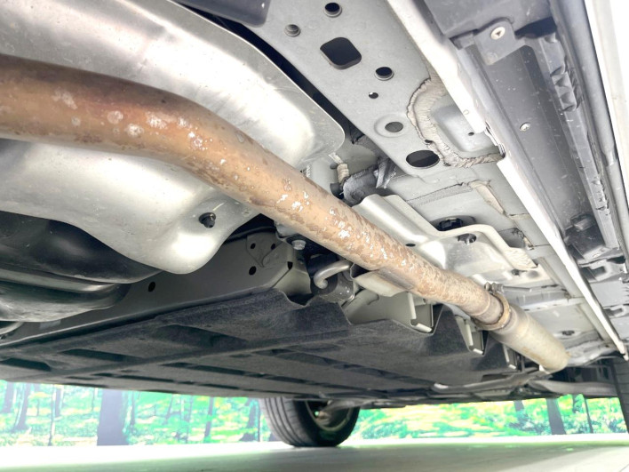 2022 Mitsubishi OUTLANDER PHEV 5LA-GN0W (UW-6a1e48fce6b18)[18]
