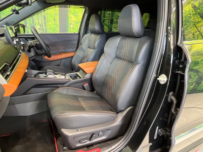 2022 Mitsubishi OUTLANDER PHEV 5LA-GN0W (UW-6a1e48ff008cd)[10]