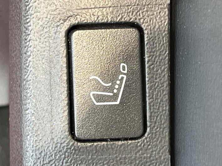 2022 Mitsubishi OUTLANDER PHEV 5LA-GN0W (UW-6a1e48ff008cd)[12]