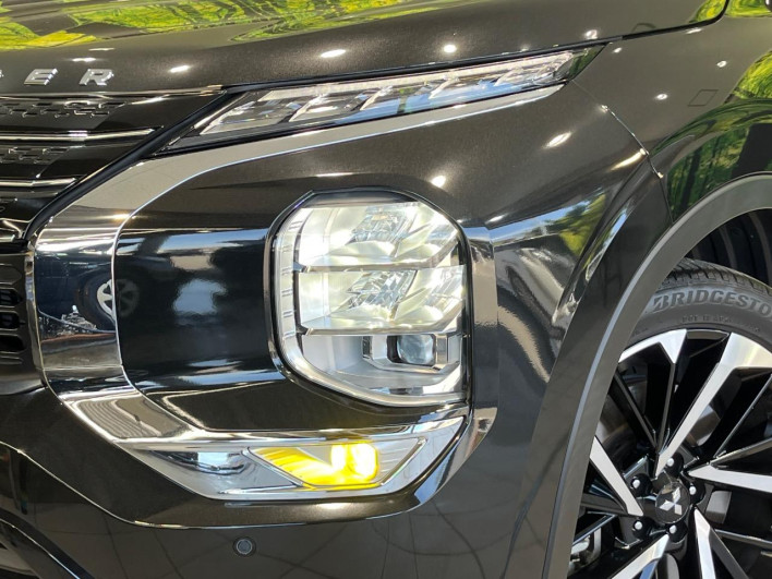 2022 Mitsubishi OUTLANDER PHEV 5LA-GN0W (UW-6a1e48ff008cd)[8]