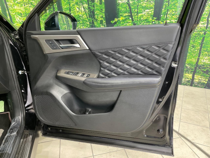 2022 Mitsubishi OUTLANDER PHEV 5LA-GN0W (UW-6a1e48ff156ad)[22]