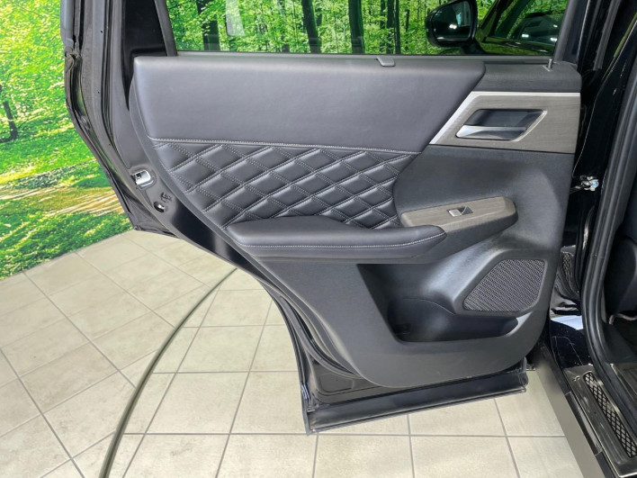 2022 Mitsubishi OUTLANDER PHEV 5LA-GN0W (UW-6a1e48ff156ad)[26]