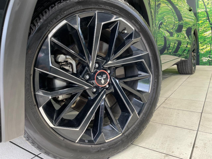 2022 Mitsubishi OUTLANDER PHEV 5LA-GN0W (UW-6a1e48ff156ad)[4]