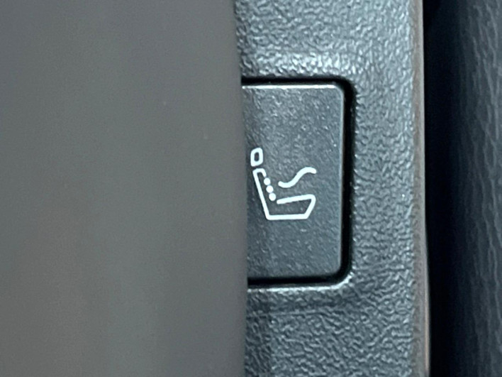2023 Mitsubishi OUTLANDER PHEV 5LA-GN0W (UW-6a1e48ff564cf)[28]