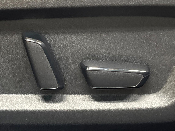 2023 Mitsubishi OUTLANDER PHEV 5LA-GN0W (UW-6a1e48ff564cf)[27]