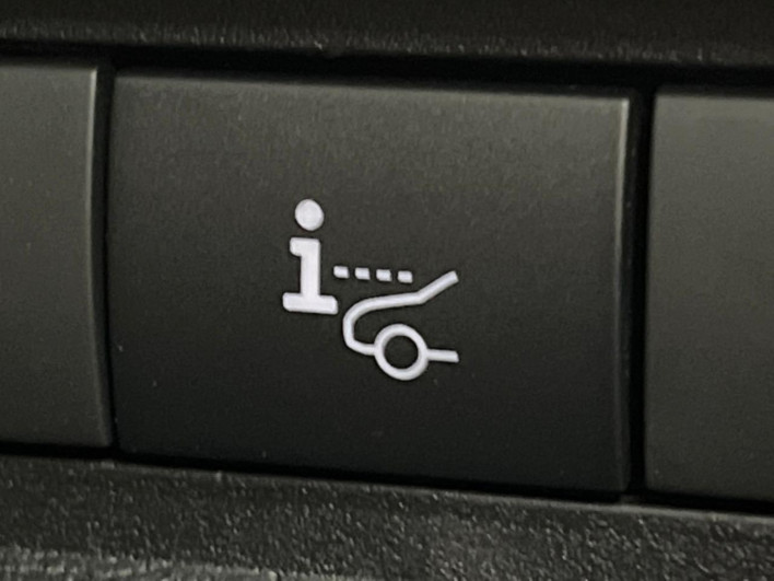 2023 Mitsubishi OUTLANDER PHEV 5LA-GN0W (UW-6a1e48ff564cf)[26]