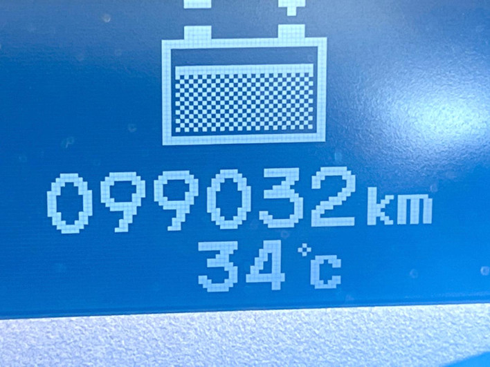 2011 Honda Fit Shuttle Hybrid DAA-GP2 (UW-6a1e4900d00c6)[2]