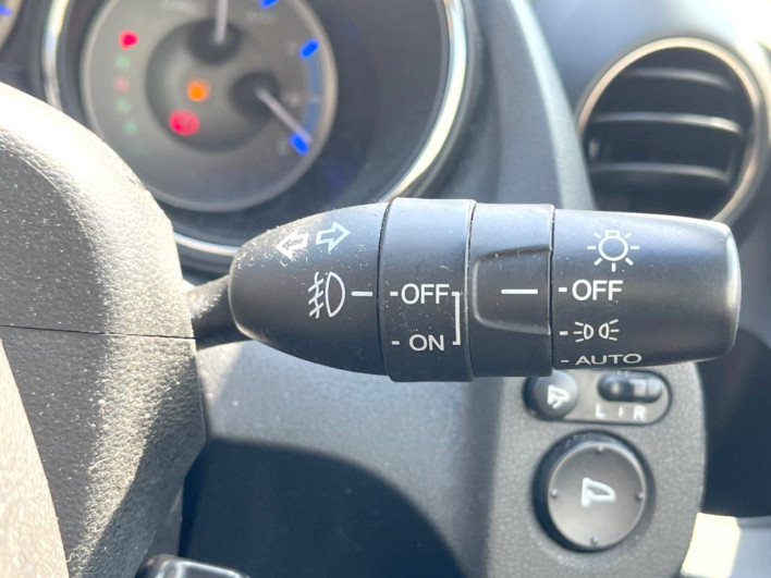 2011 Honda Fit Shuttle Hybrid DAA-GP2 (UW-6a1e4900d00c6)[22]